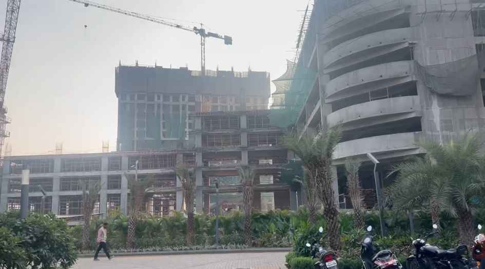 Runwal-Enchanted-Construction-2